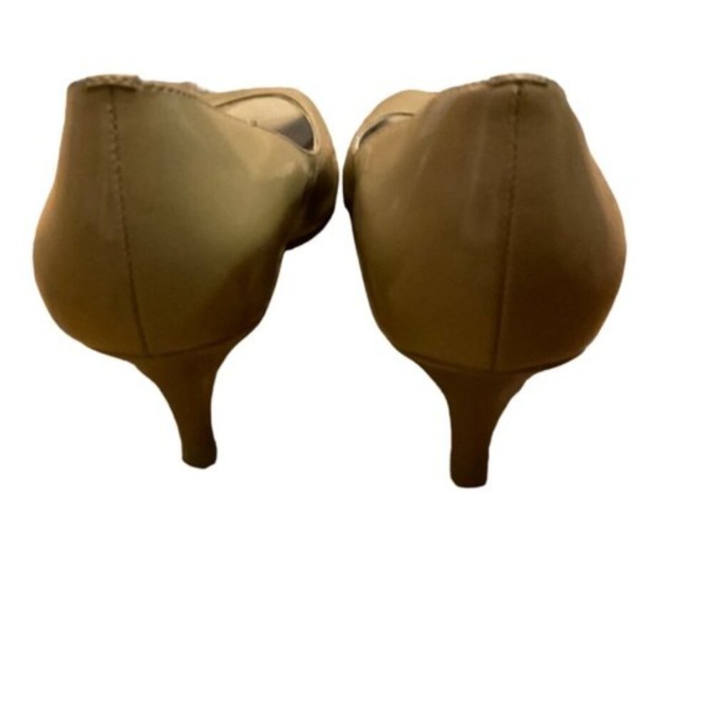 TAHARI | Tan Heels | Size 7 - Picture 10 of 12